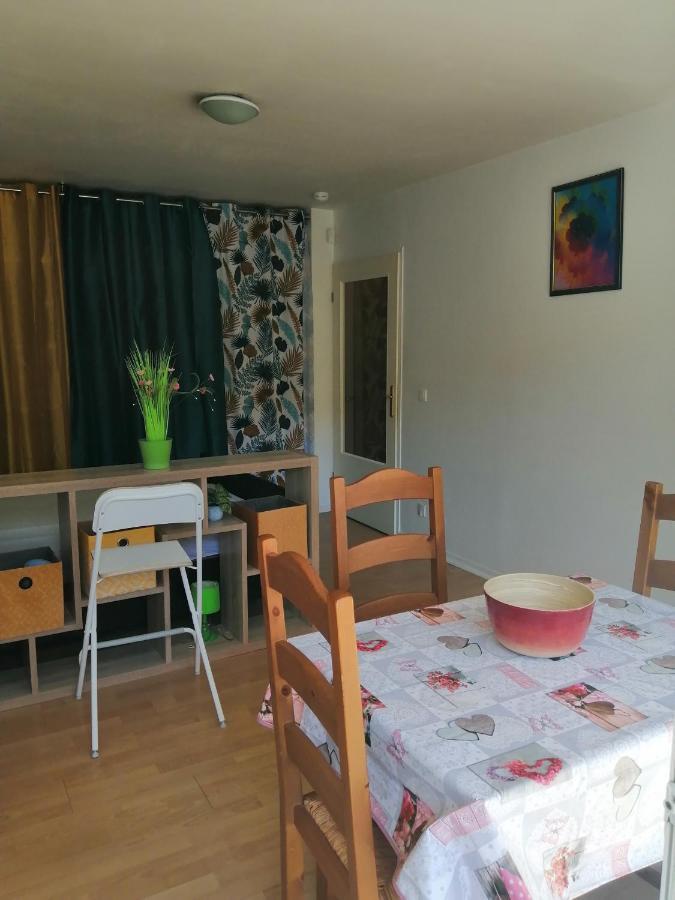 Kievaille Apartamento Plaisir Exterior foto